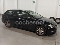 Usado Seat Leon ST Reference 130 CV (95 kW) 2020 Negro Familiar
