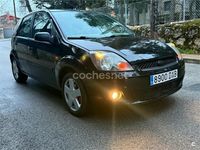 Usado Ford Fiesta Trend 80 CV (58 kW) 2006 Negro Utilitario