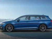 Usado VW Passat Executive 122 CV (89 kW) 2023 Plateado Familiar