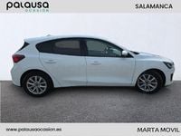 Usado Ford Focus Trend 120 CV (88 kW) 2022 Blanco Berlina