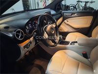 Usado Mercedes B200 136 CV (100 kW) 2013 Negro Monovolumen