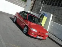 Usado Ford Escort Cabriolet 130 CV (95 kW) 1993 Rojo Descapotable