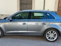 Usado Audi A3 Attraction 150 CV (110 kW) 2016 Gris / plata Berlina