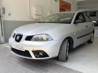Usado Seat Ibiza 86 CV (63 kW) 2008 Gris Utilitario