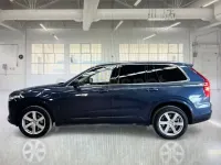 Usado Volvo XC90 Core 235 CV (172 kW) 2023 Azul SUV