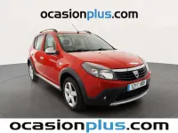 Usado Dacia Sandero Stepway 90 CV (66 kW) 2011 Rojo Utilitario