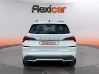 Usado Skoda Kamiq Ambition 116 CV (85 kW) 2023 Blanco SUV