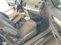 Usado Opel Astra Sport 110 CV (80 kW) 2010 Negro Berlina