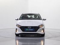 Usado Hyundai i20 100 CV (73 kW) 2022 Blanco Berlina