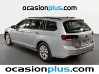 Usado VW Passat Business 150 CV (110 kW) 2022 Gris plata Familiar