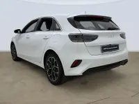 Usado Kia Ceed Style 100 CV (73 kW) 2025 Blanco Utilitario