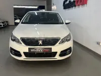 Usado Peugeot 308 Style 130 CV (95 kW) 2021 Blanco Berlina