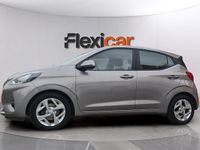 Usado Hyundai i10 67 CV (49 kW) 2022 Gris Utilitario