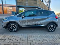 Usado Renault Captur Zen 90 HP (66 kW) 2016 Cinzento SUV