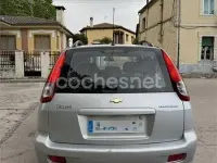 Usado Chevrolet Tacuma SX 105 CV (77 kW) 2005 Gris / plata Monovolumen