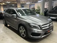 Usado Mercedes GLA220 AMG line 170 CV (125 kW) 2014 Gris / plata SUV
