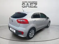 Käytetty Kia Rio 84 HP (61 kW) 2016 Harmaa Viistoperä