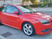Usado Ford Focus Sport 115 CV (84 kW) 2007 Rojo Berlina