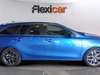 Używany Kia Ceed 120 KM (88 kW) 2022 Niebieski Hatchback