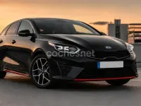 Usado Kia ProCeed GT-Line 140 CV (102 kW) 2019 Negro Familiar