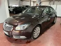 Usado Opel Insignia Excellence 160 CV (117 kW) 2012 Marrón Berlina