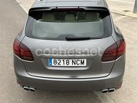 Käytetty Porsche Cayenne Turbo S 550 HP (404 kW) 2013 Harmaa Katumaasturi