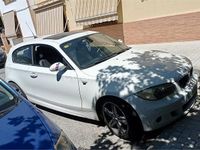 Begagnad BMW 118 143 HK (105 kW) 2009 Vit Halvkombi