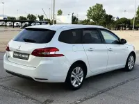 Usado Peugeot 308 Style 120 CV (88 kW) 2016 Blanco Familiar