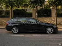 Usado BMW 330e 292 CV (214 kW) 2022 Negro Familiar