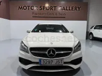 Usado Mercedes CLA200 Shooting Brake AMG line 136 CV (100 kW) 2016 Blanco Familiar