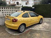 Usado Renault Mégane Coupé Sportway 110 CV (80 kW) 2001 Amarillo Coupe