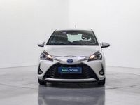 Usado Toyota Yaris Hybrid Active 100 CV (73 kW) 2018 Blanco Berlina