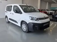 Usado Citroën Berlingo Live 102 CV (75 kW) 2022 Blanco Monovolumen