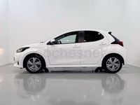Usado Toyota Yaris Hybrid Active 116 CV (85 kW) 2024 Blanco Berlina