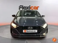 Usado Hyundai i20 100 CV (73 kW) 2022 Gris Utilitario