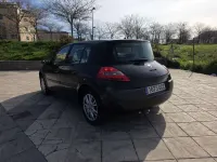 Usado Renault Mégane Dynamique 106 CV (77 kW) 2008 Negro Utilitario