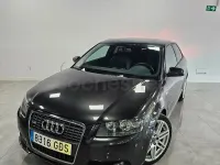 Usado Audi A3 Attraction 140 CV (102 kW) 2009 Gris / plata Utilitario
