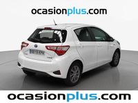 Usado Toyota Yaris Hybrid Active 100 CV (73 kW) 2018 Blanco Utilitario