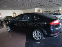 Usado Ford Mondeo Ghia 140 CV (102 kW) 2008 Negro Berlina