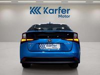 Begagnad Toyota Prius 122 HK (89 kW) 2020 Blå Halvkombi