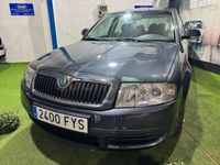 Usado Skoda Superb Elegance 140 CV (102 kW) 2007 Gris / plata Berlina