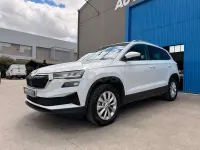 Usado Skoda Karoq SportLine 150 CV (110 kW) 2022 Blanco SUV