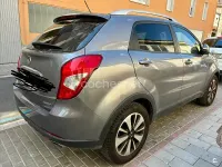 Usado SsangYong Korando Limited 149 CV (109 kW) 2014 Gris / plata SUV