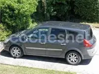 Usado Renault Grand Scénic II Dynamique 150 CV (110 kW) 2007 Negro Monovolumen