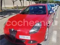 Usado Alfa Romeo Giulietta 170 CV (125 kW) 2011 Rojo Utilitario