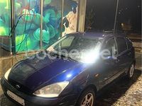 Usado Ford Focus Trend 100 CV (73 kW) 2002 Azul Berlina