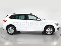 Usado Skoda Kamiq 110 CV (80 kW) 2022 Blanco SUV