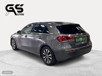 Usado Mercedes A180 116 CV (85 kW) 2020 Gris Utilitario