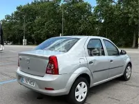 Usado Dacia Logan Ambiance 75 CV (55 kW) 2011 Gris / plata Berlina