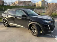 Usado Peugeot e-2008 Active 100 kW (136 CV) 2021 Negro SUV